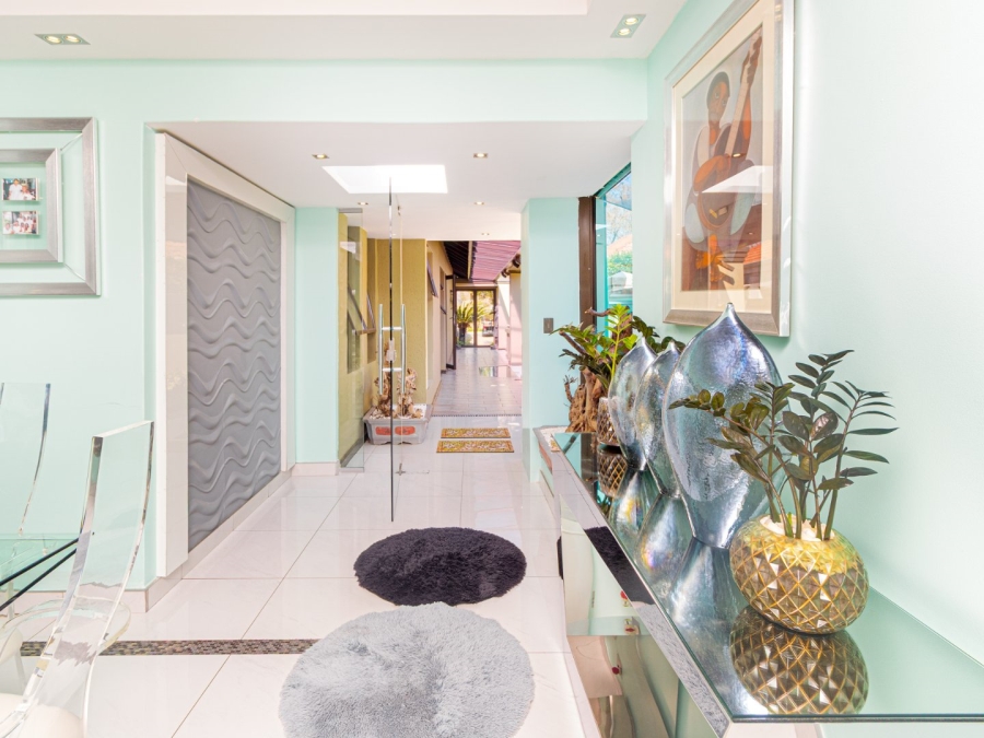 To Let 6 Bedroom Property for Rent in Pecanwood Estate North West